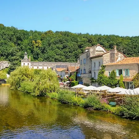 Cozy In Saint-pardoux-la-rivie With Wifi * Saint-Saud-Lacoussiere