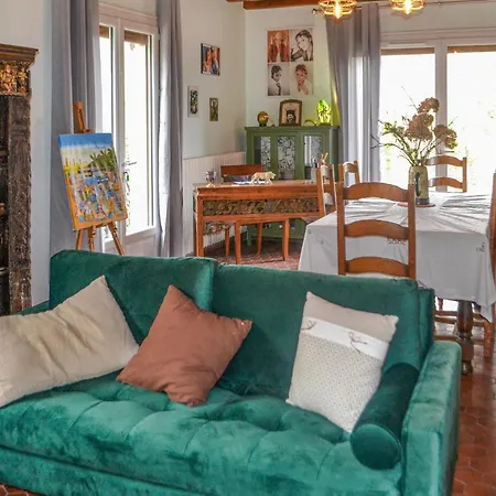 Cozy In Saint-pardoux-la-rivie With Wifi Holiday home